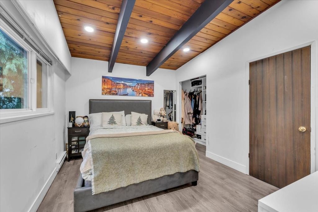 listing image 1104973441718842225