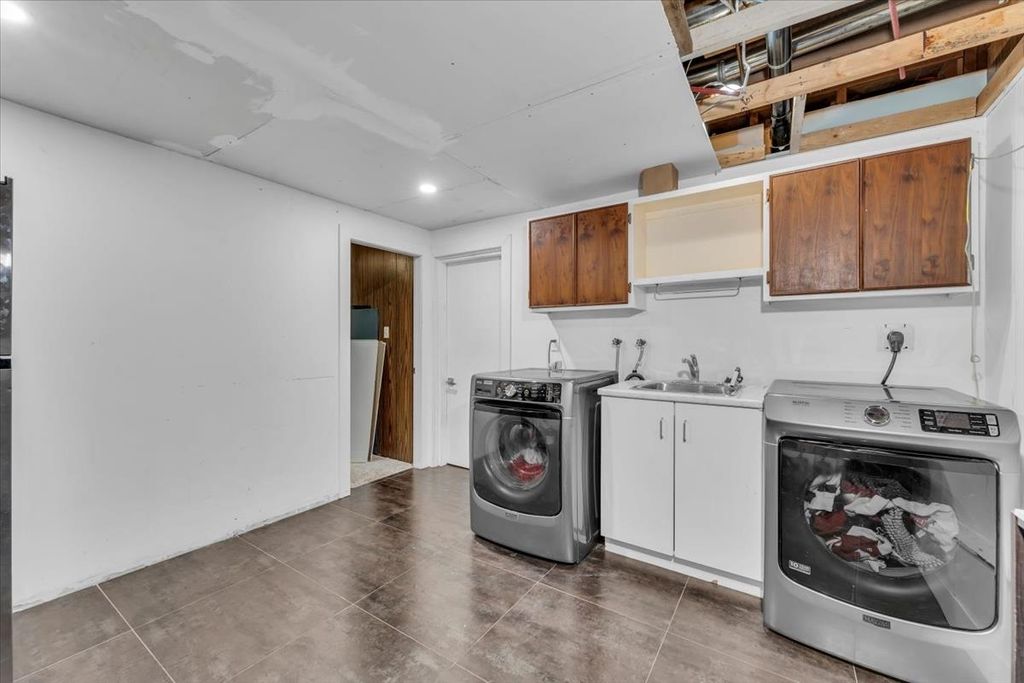 listing image 1109808071186132178