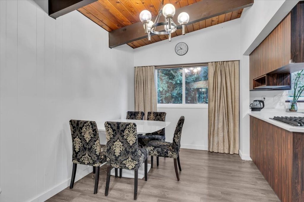 listing image 1107722894626152329