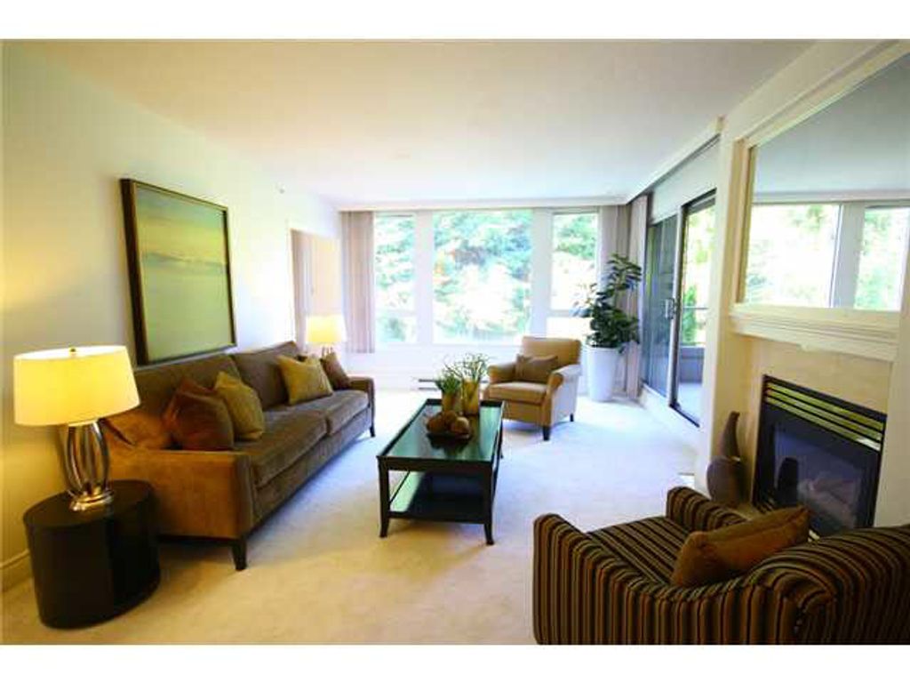 listing image 1109975665681716315