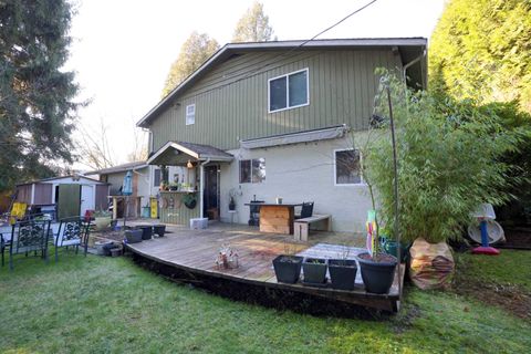 760 Covina Court Coquitlam BC V3J 4J9