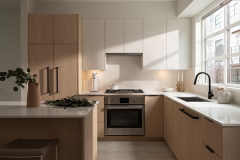 2045 Heritage Park Lane 125 North Vancouver BC V7H 0E3