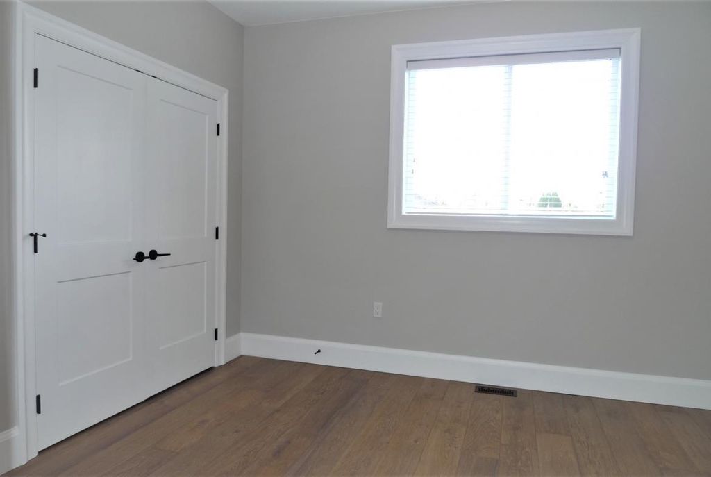 listing image 1108706224617384082