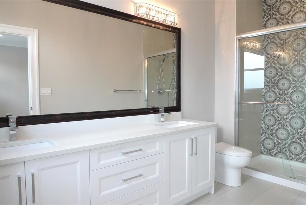 listing image 1104365195867976675