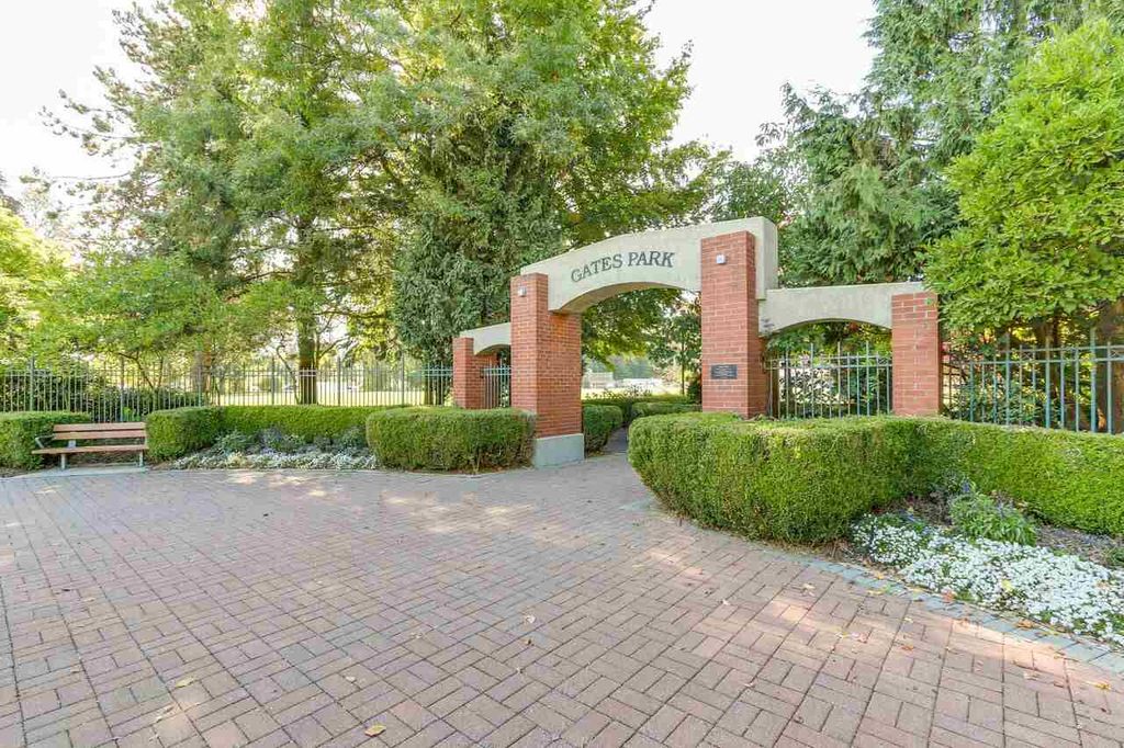 listing image 1109650109751815907