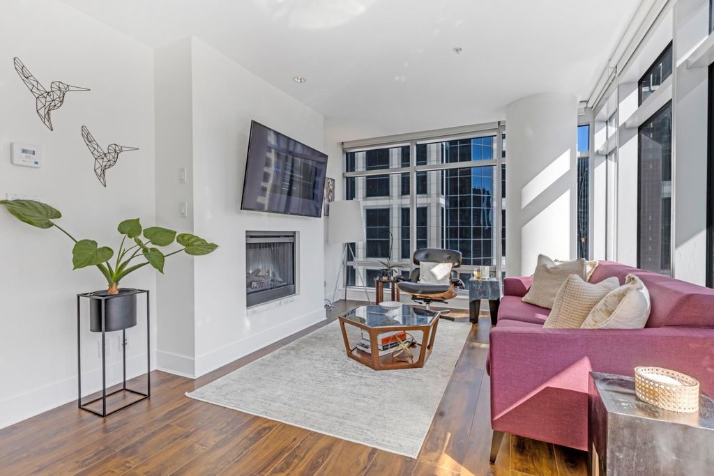 listing image 1100602423635194154