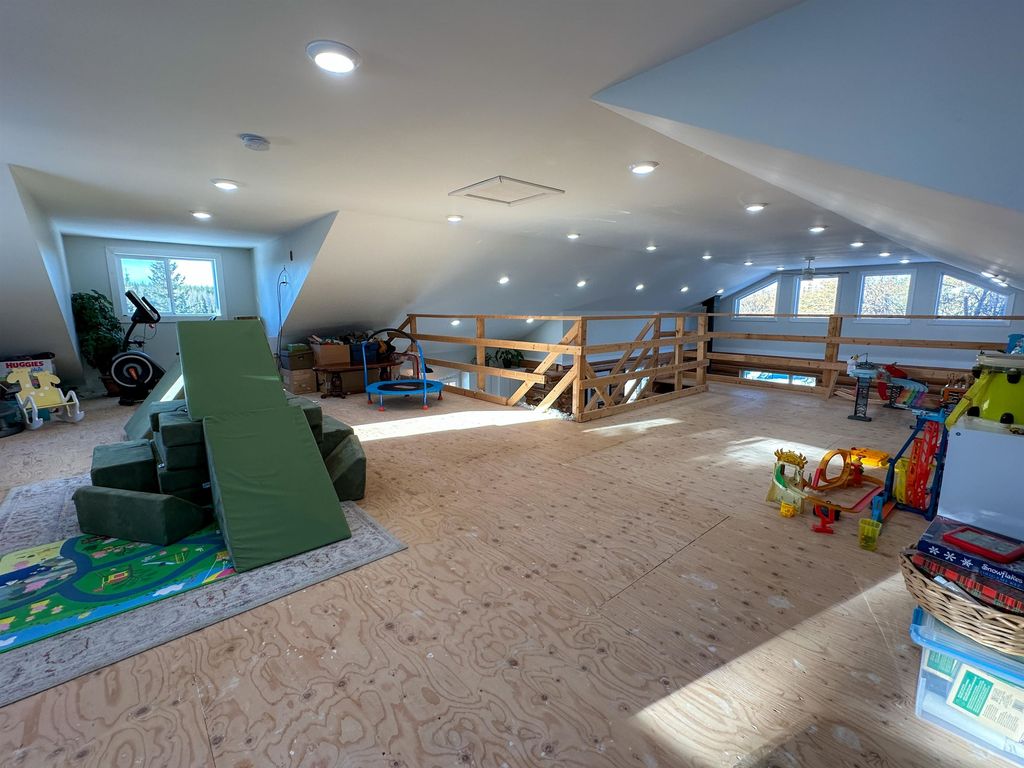listing image 1109258781441361468