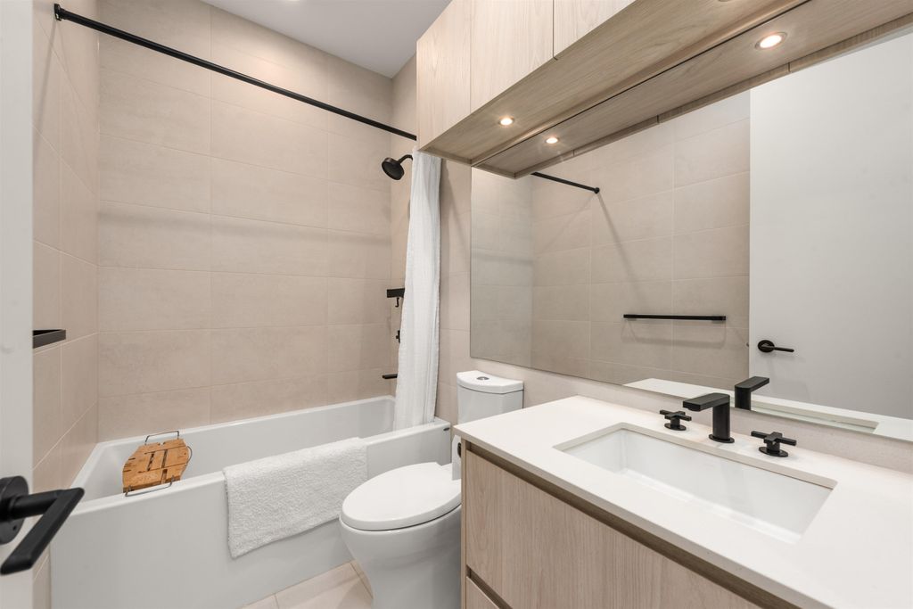 listing image 1106757819948642789