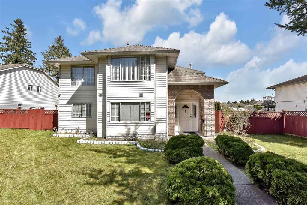 Photo of 9256 152 Street, Surrey, BC V3R 4G2 (MLS # R3148936)