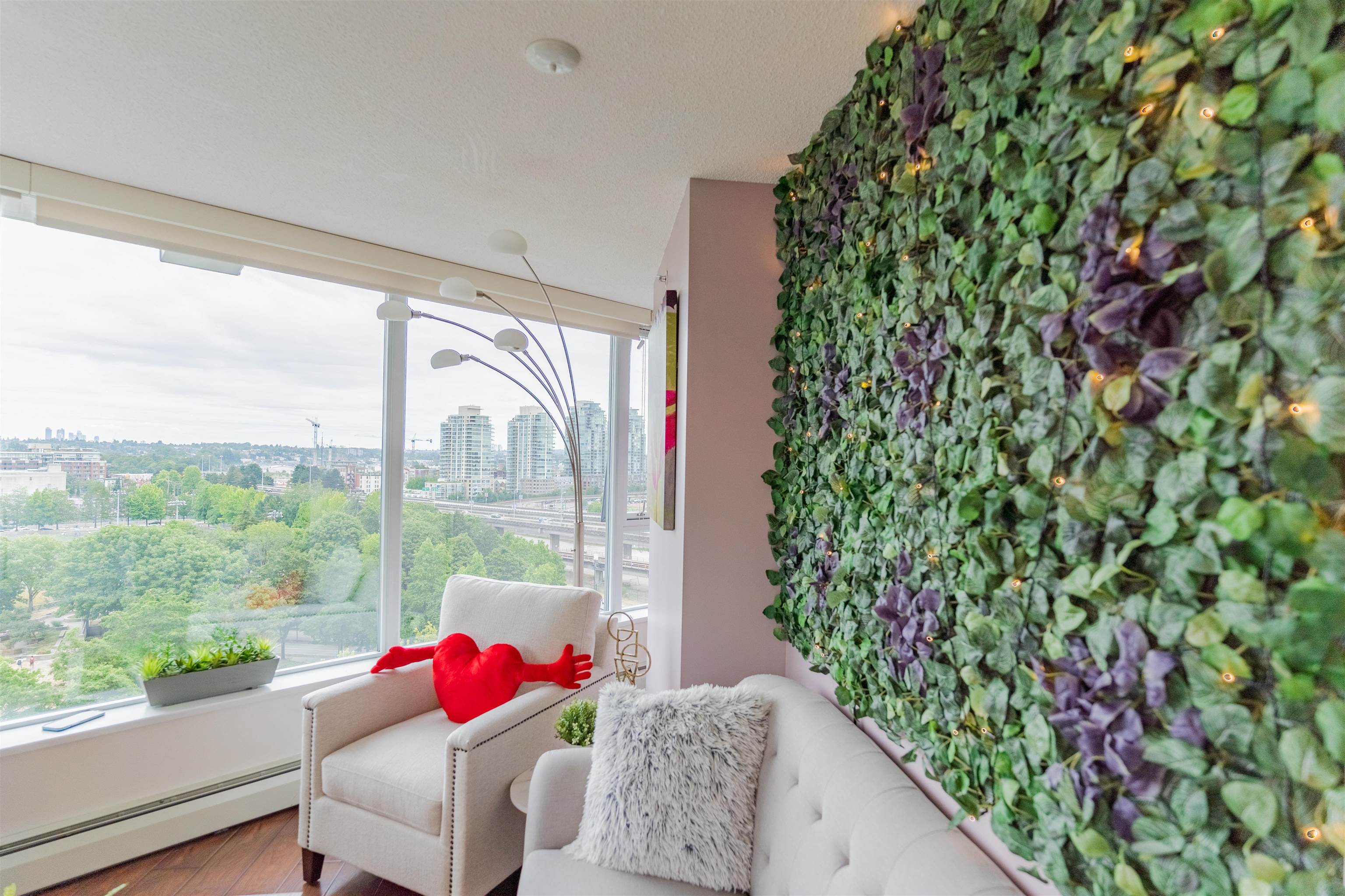 688 Abbott Street 1209