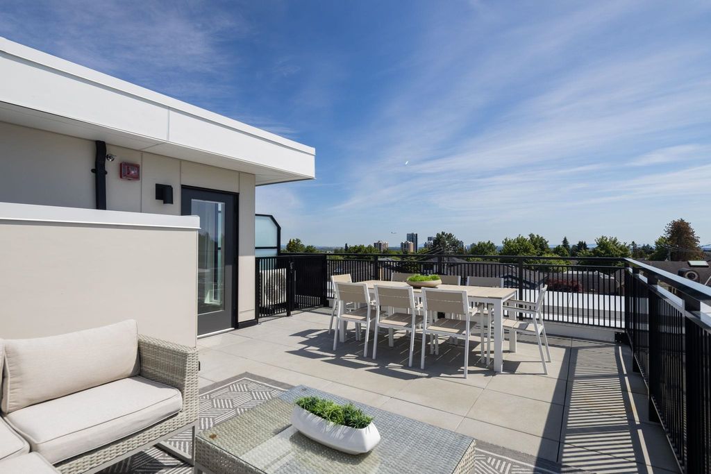 listing image 1101404630525454716