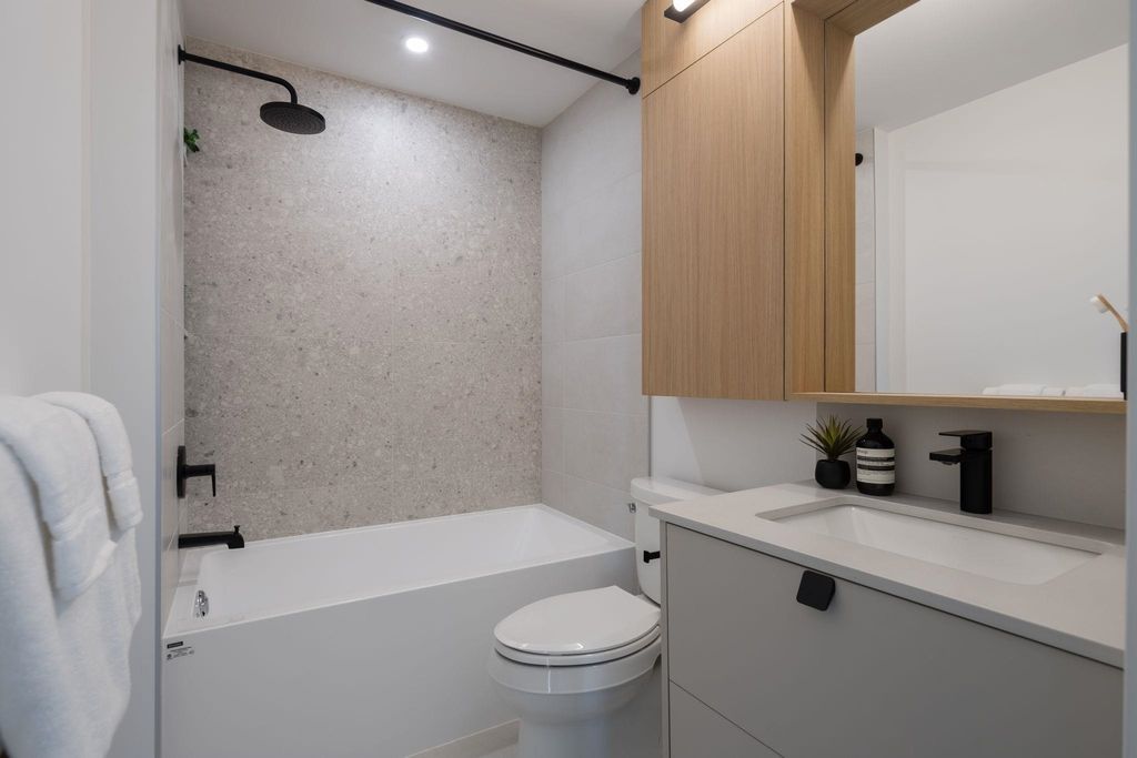 listing image 1107697360495356668