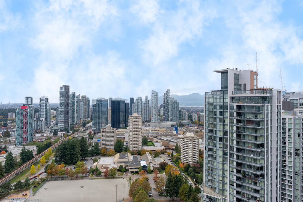 listing image 1105120422527727315