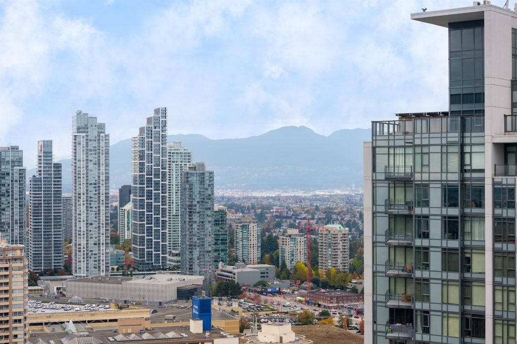 listing image 1105779889580531681