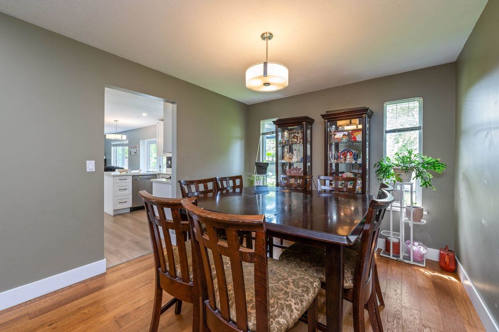listing image 1109412642862803679