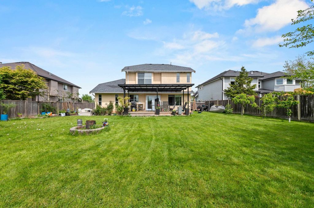 listing image 1102764426689784235