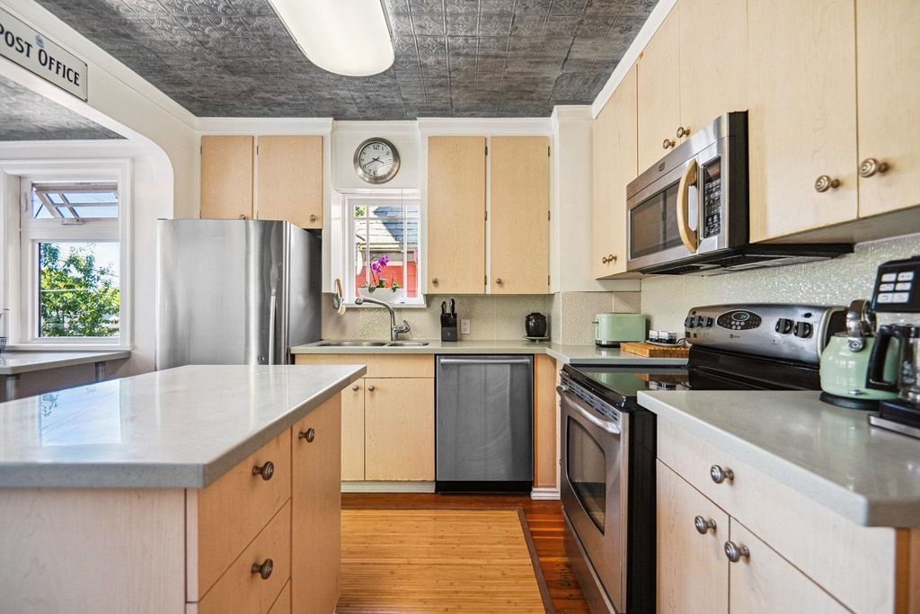listing image 1108433739910315420