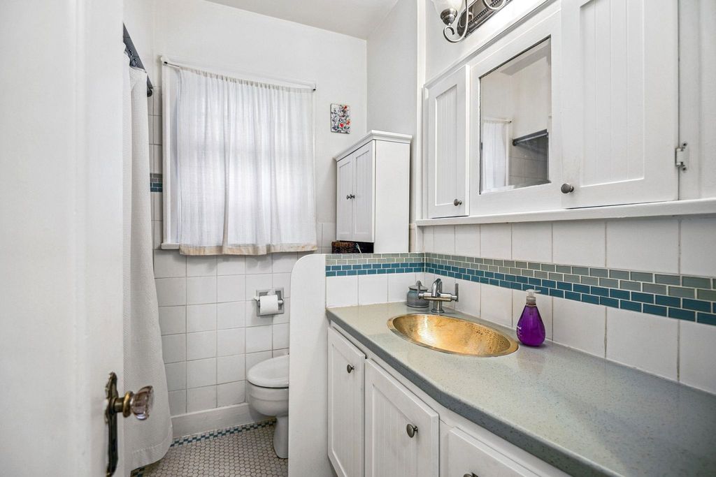 listing image 1109887727914320365