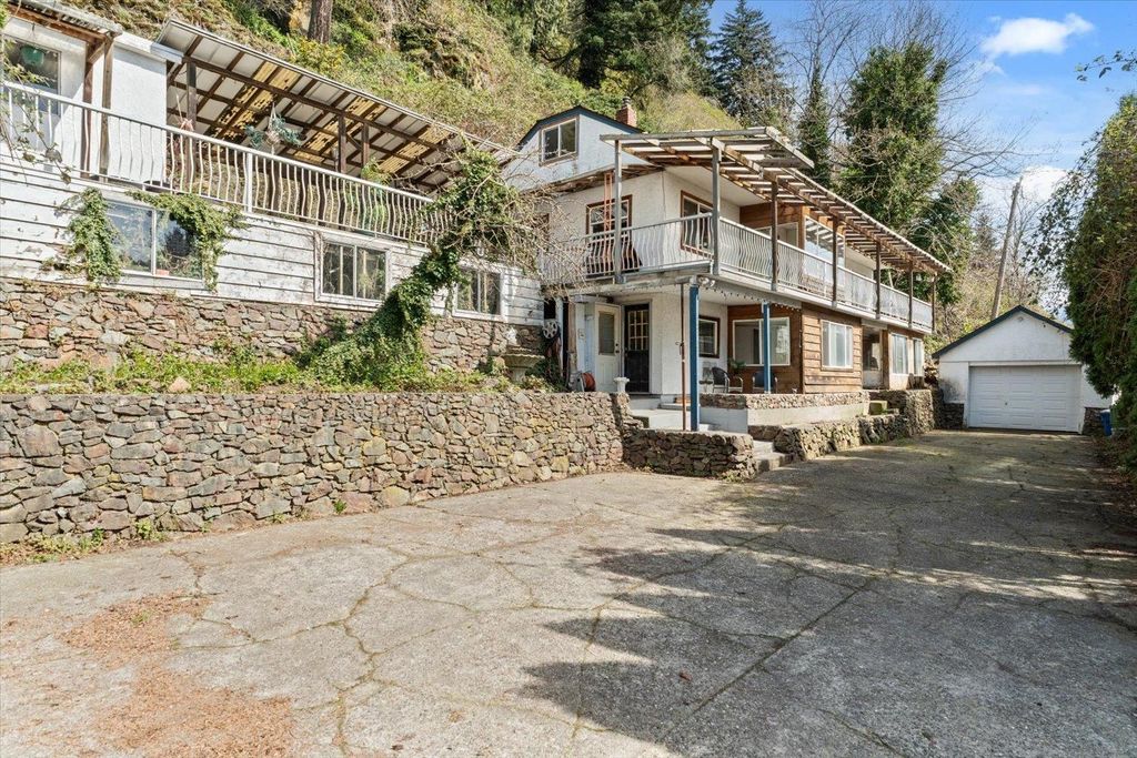 Photo of 47145 Yale Road, Chilliwack, BC V2P 7M9 (MLS # R3106131)