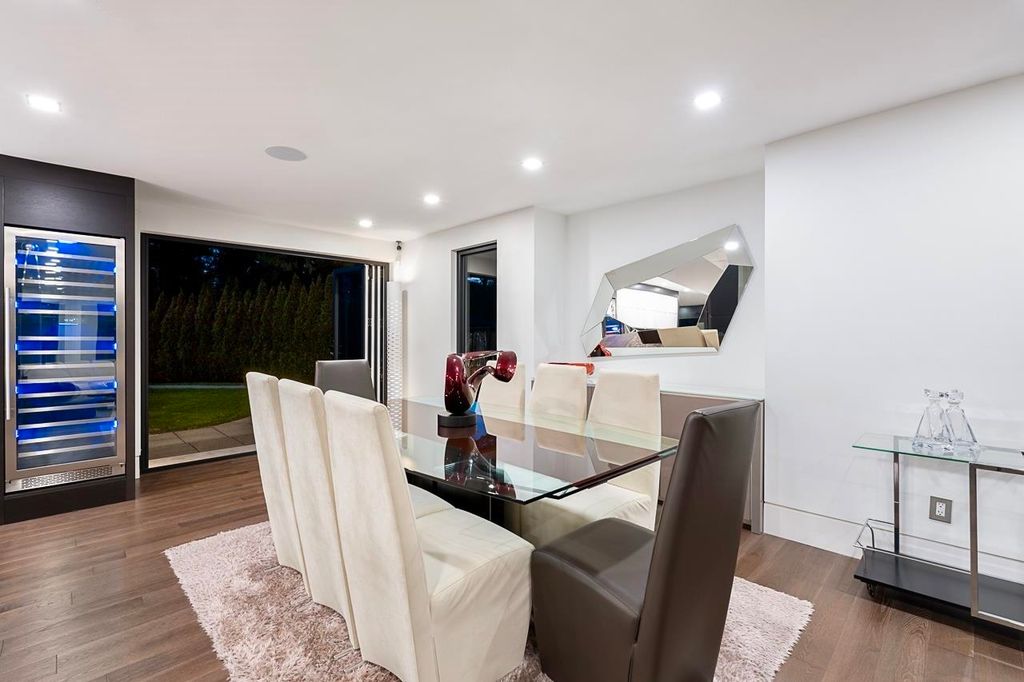 listing image 1109669776044338311