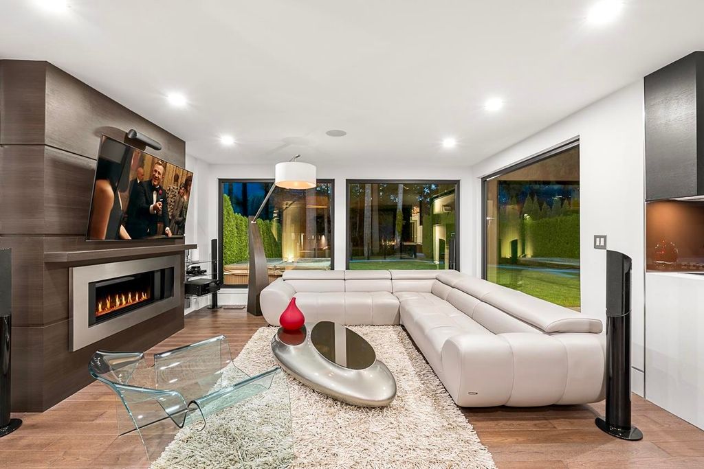 listing image 1108582332493374226