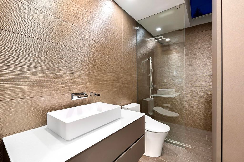 listing image 1101012223611299304