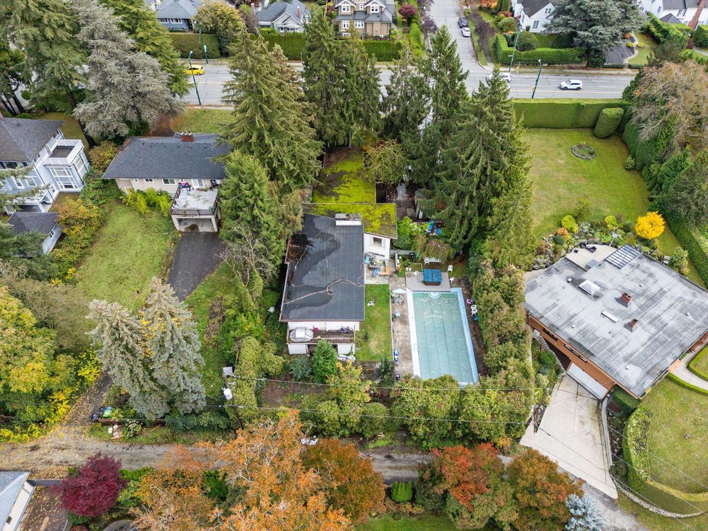 listing image 1106772380737601373