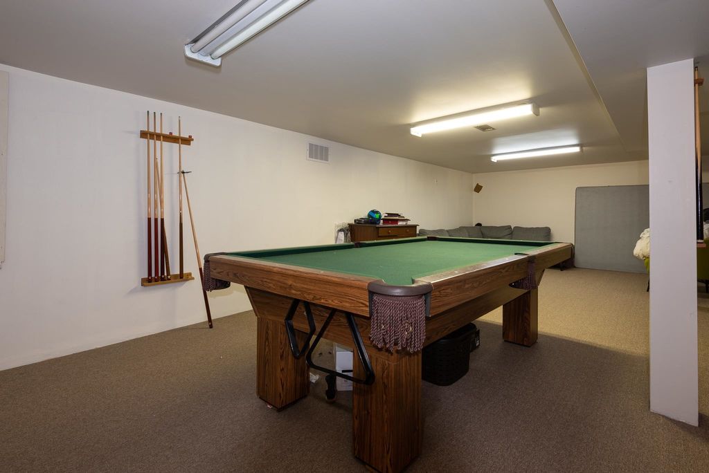 listing image 1106627063199535413