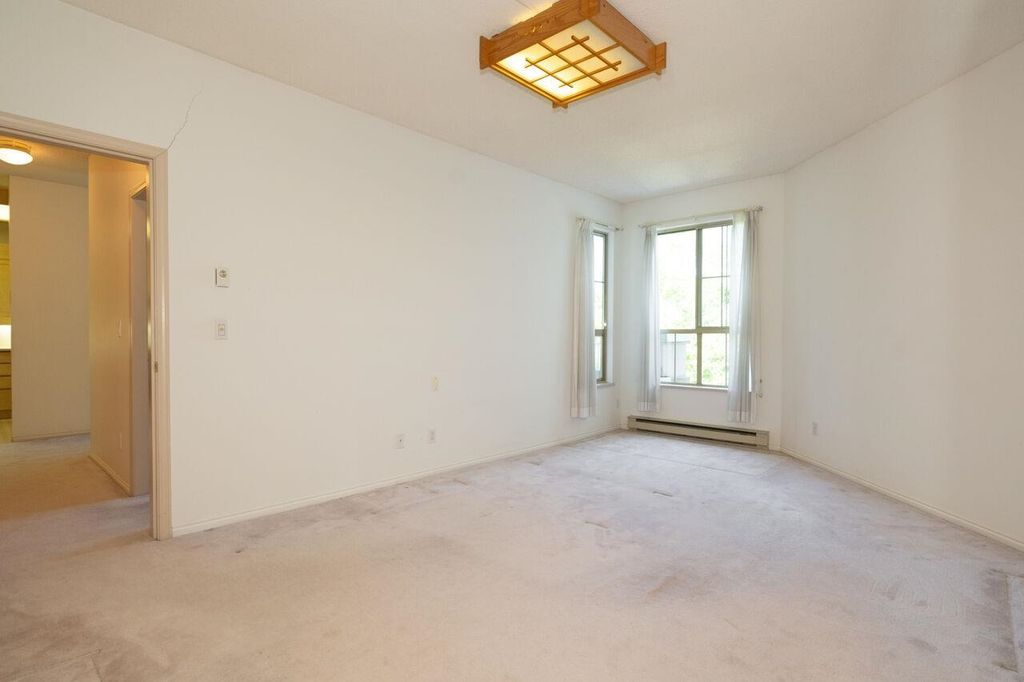 listing image 1109962721072129665