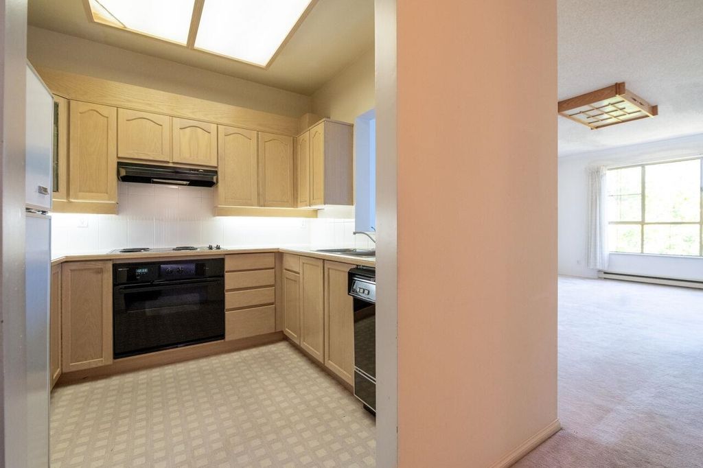 listing image 1105152800891636599