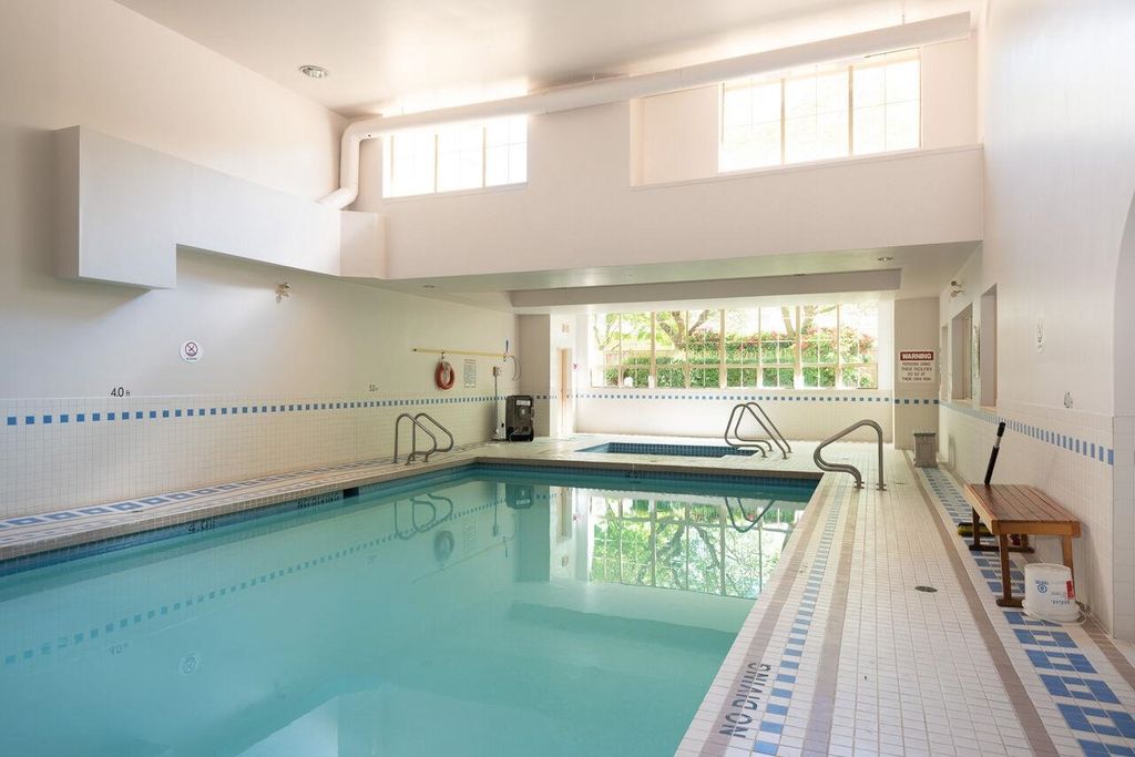 listing image 1105835665304990717