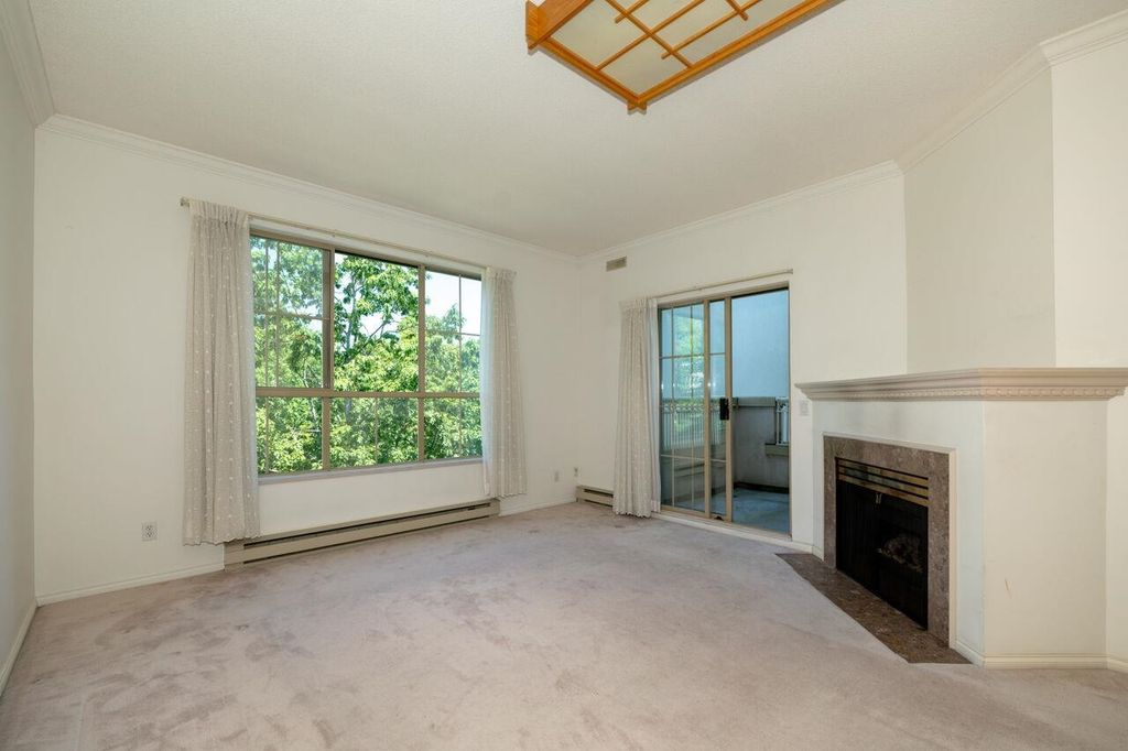 listing image 1109616806314862631