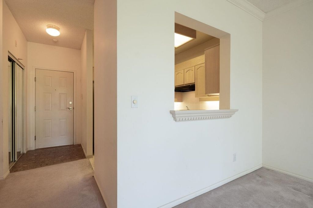 listing image 1102734861161668302