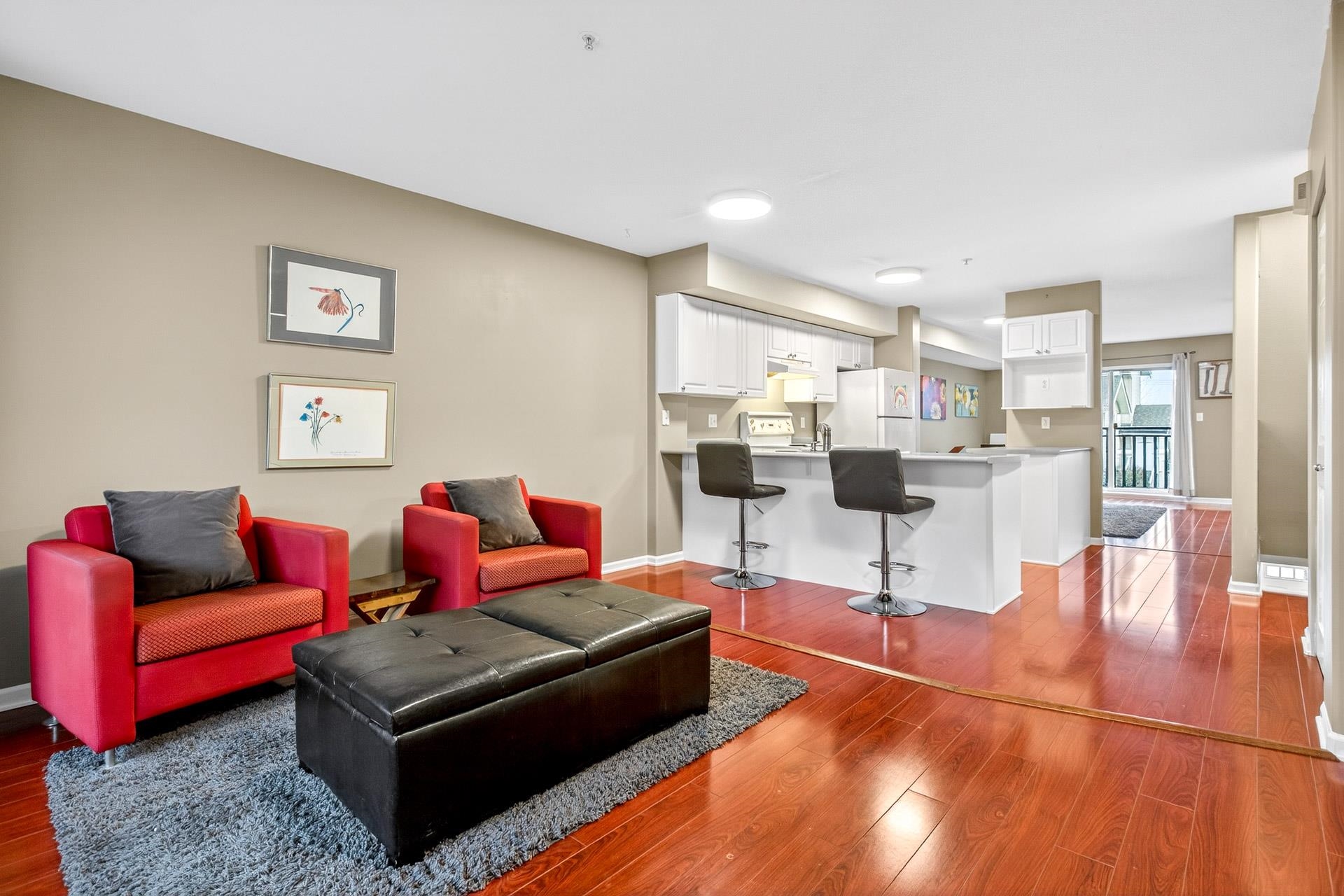 2927 Fremont Street 36