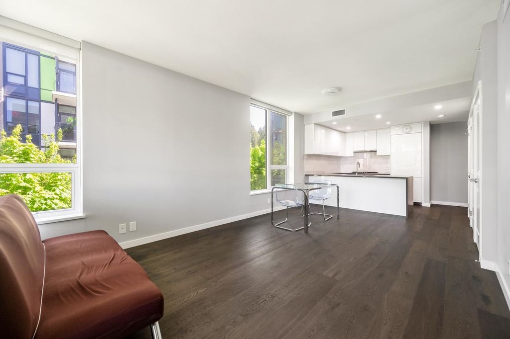 listing image 1106737161362219473