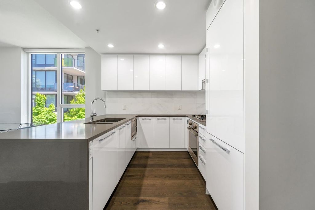 listing image 1108275688550125036