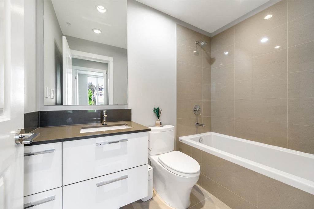 listing image 1105983112920048940