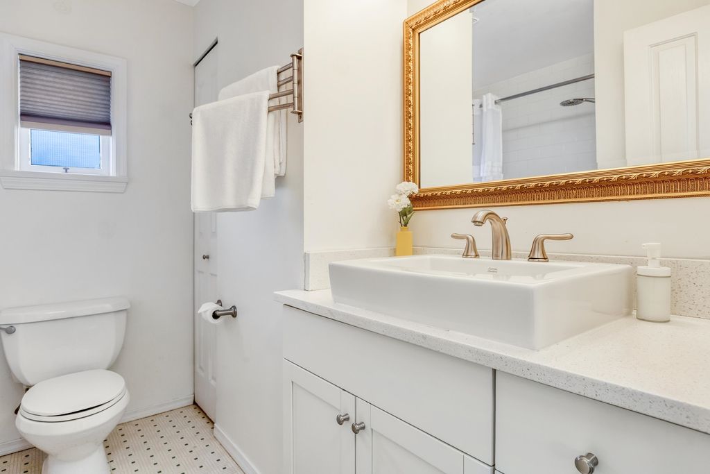 listing image 1100085412464878616