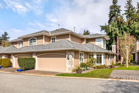 15273 24 Avenue 21 Surrey BC V4A 2H9