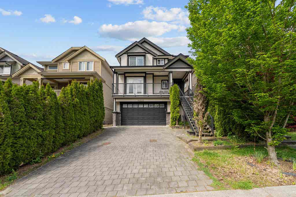 Photo of 24225 103a Avenue, Maple Ridge, BC V2W 0E4 (MLS # R3148032)