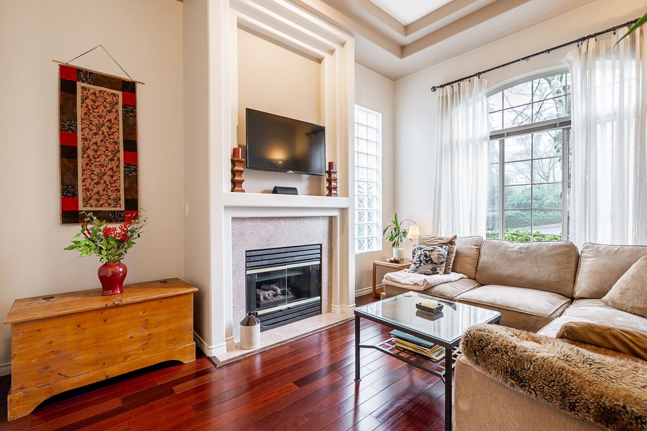 915 Fort Fraser Rise 2