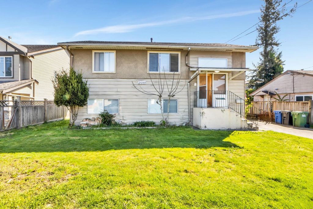 Photo of 2680 Victoria Street, Abbotsford, BC V2T 2T5 (MLS # R3113849)