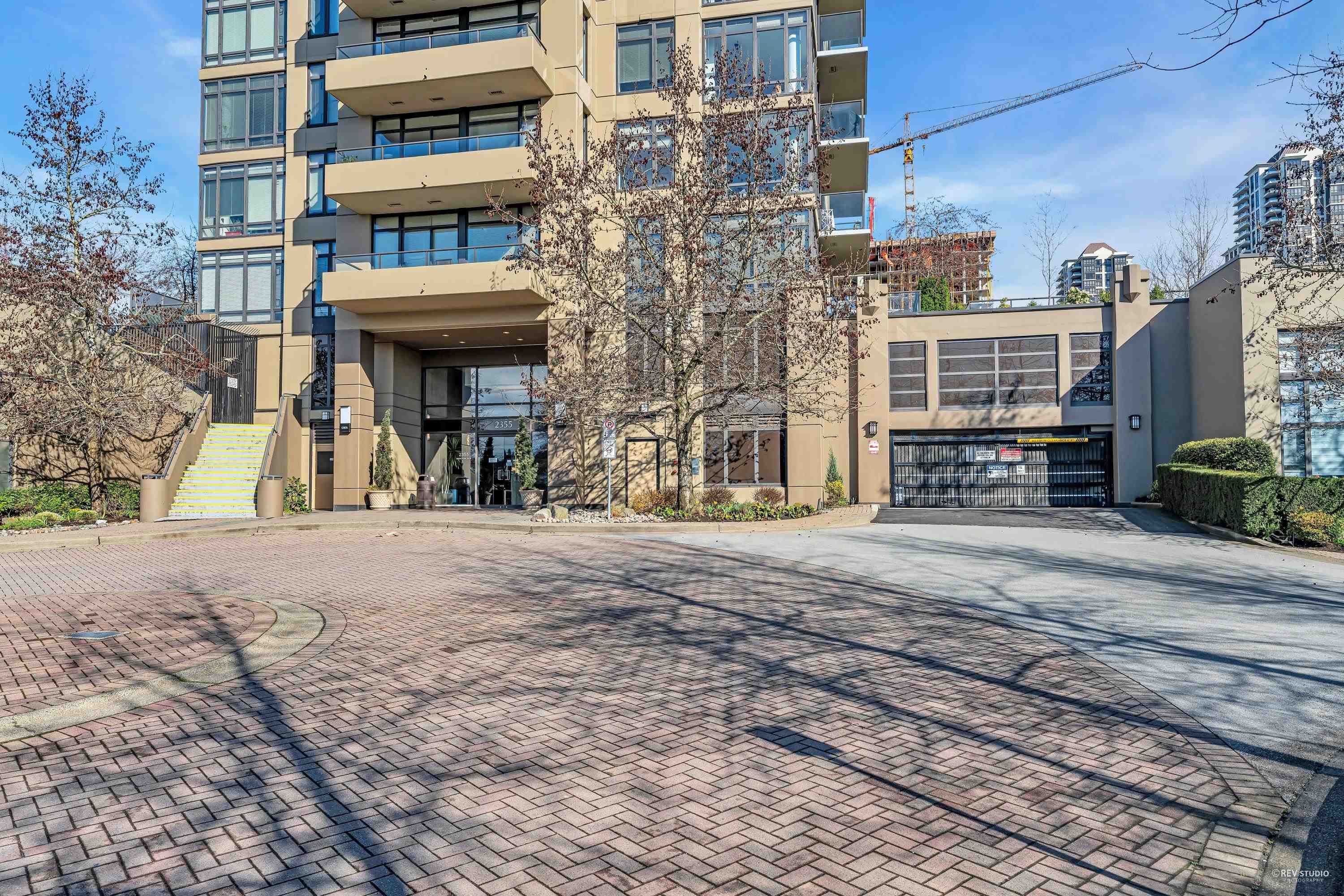 2355 Madison Avenue 2202