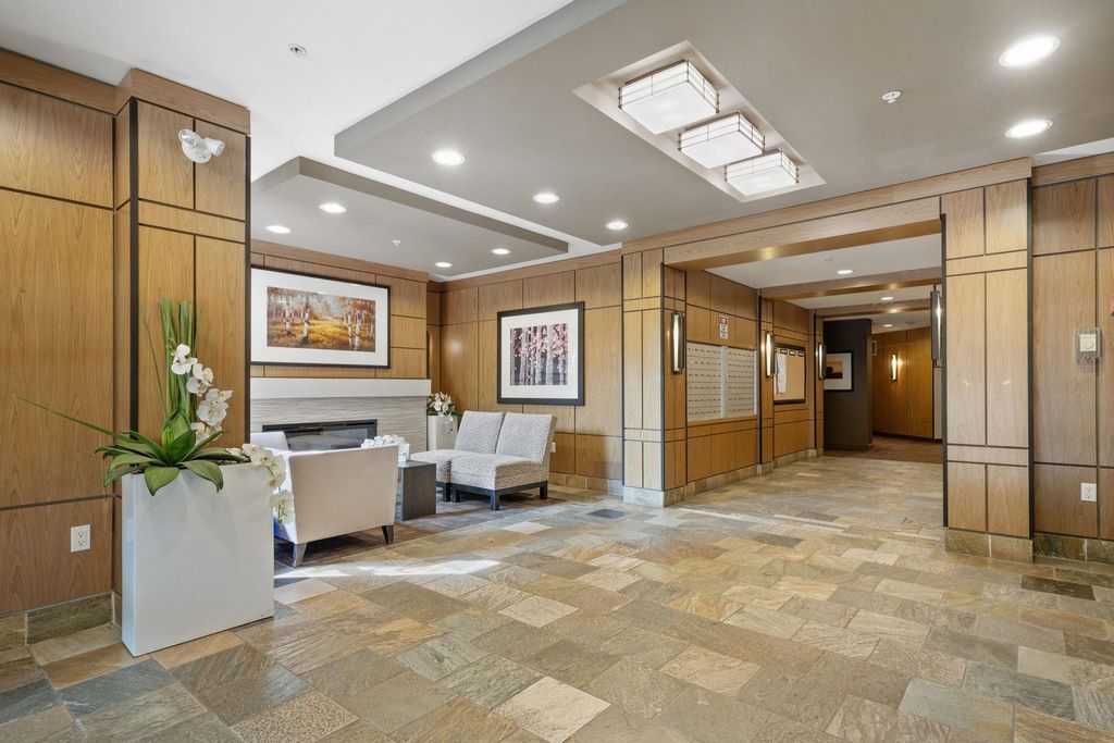 listing image 1105801901311640792