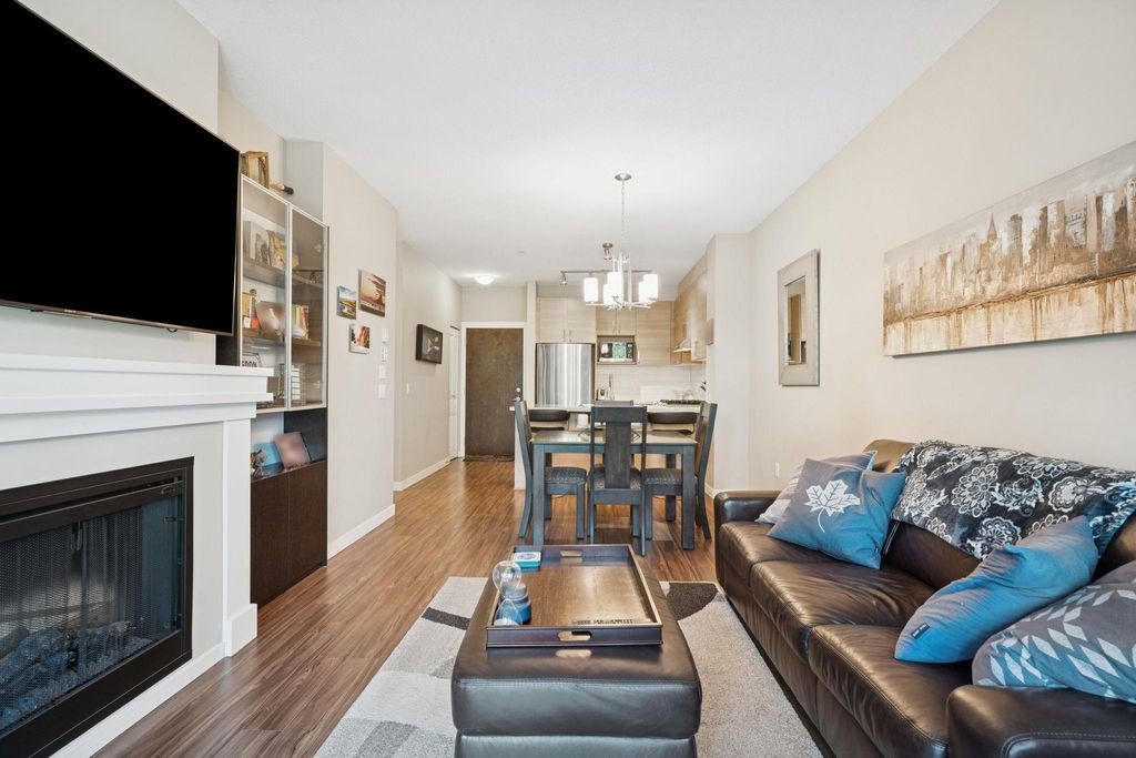 listing image 1107502587765441146