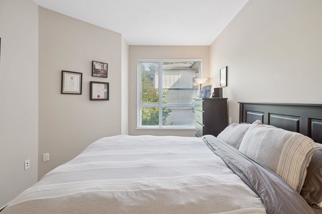 listing image 1103415969929481168