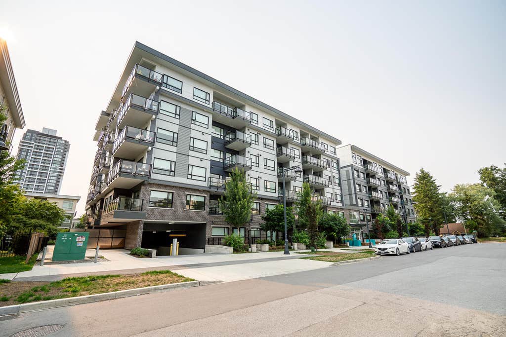 Photo of 10777 138 Street #620, Surrey, BC V3T 0T5 (MLS # R3153169)