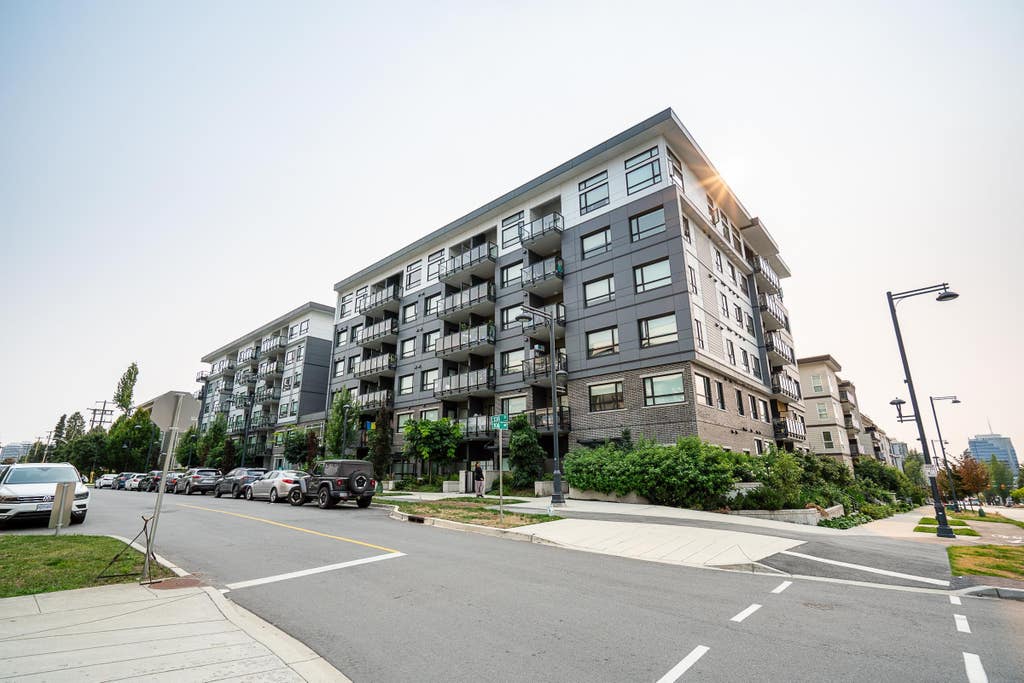 Photo of 10777 138 Street #620, Surrey, BC V3T 0T5 (MLS # R3153169)
