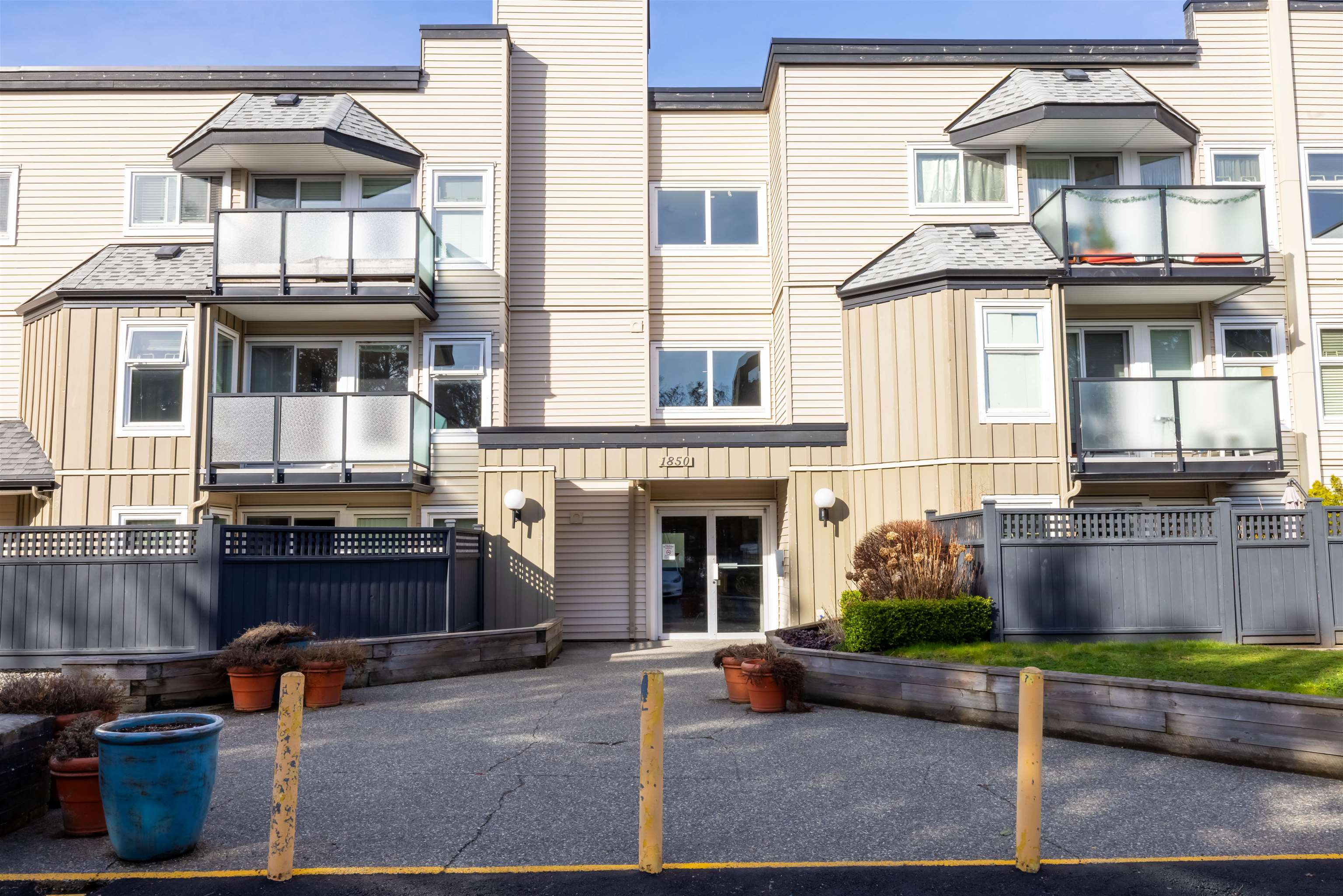 1850 E Southmere Crescent 110