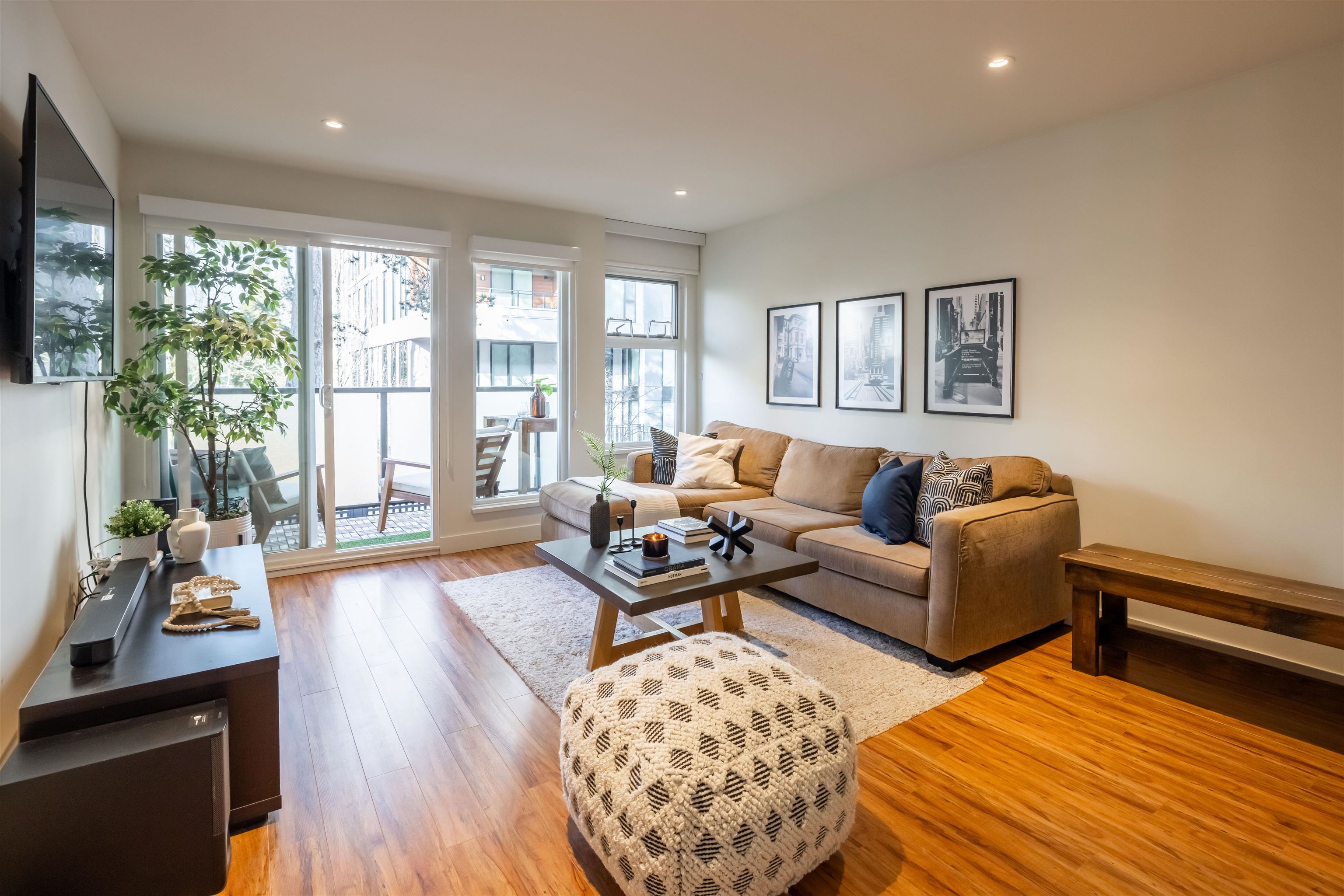 1850 E Southmere Crescent 110